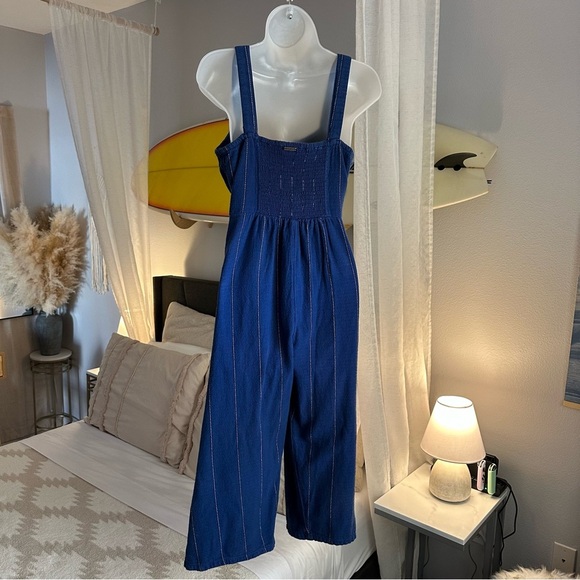 Billabong Paint The Town Wide-leg Button-Down Cropped Jumpsuit in Blue Stripe, M - Picture 11 of 14